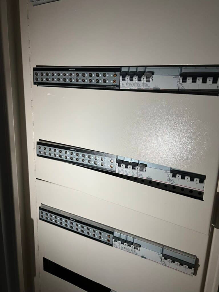 evka3 elektrikçi elektrik panosu