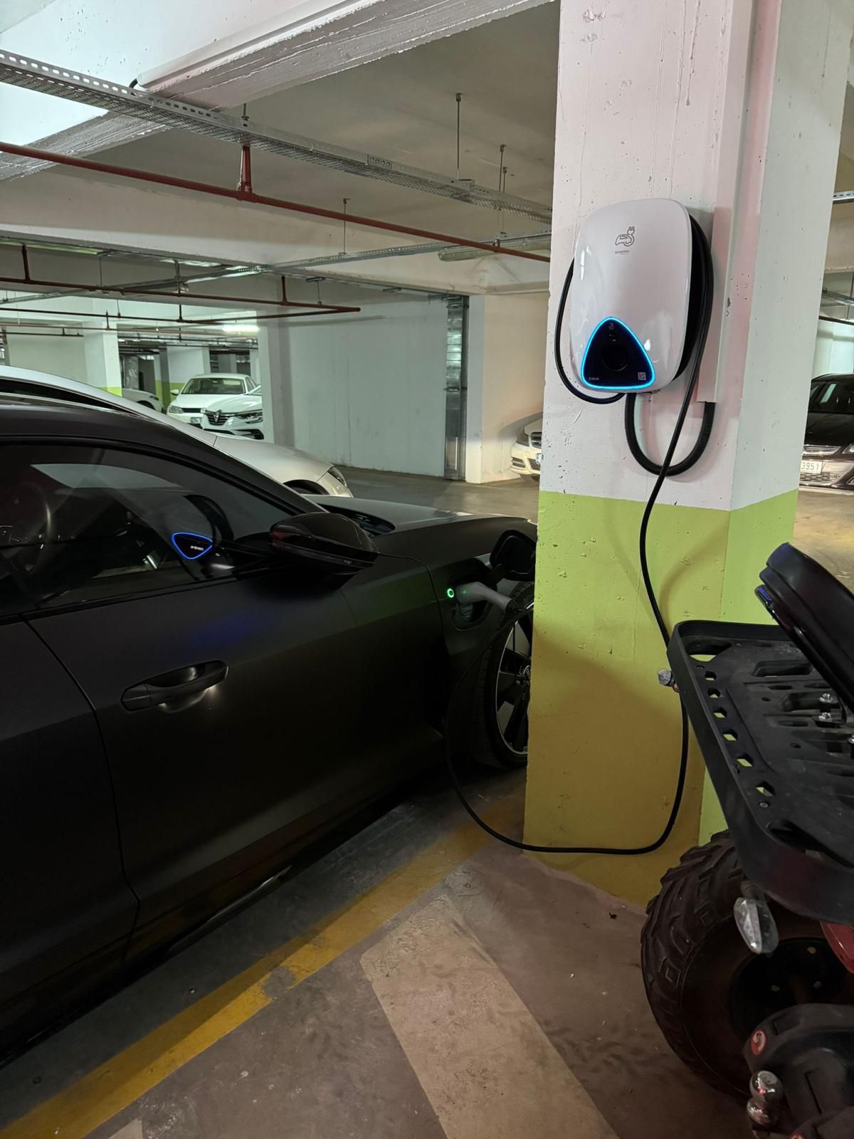 elektrikli araba şarj istasyonu